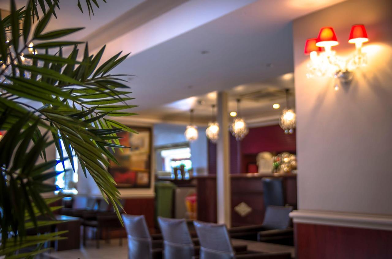 Hotel Jeanne D'arc Lourdes